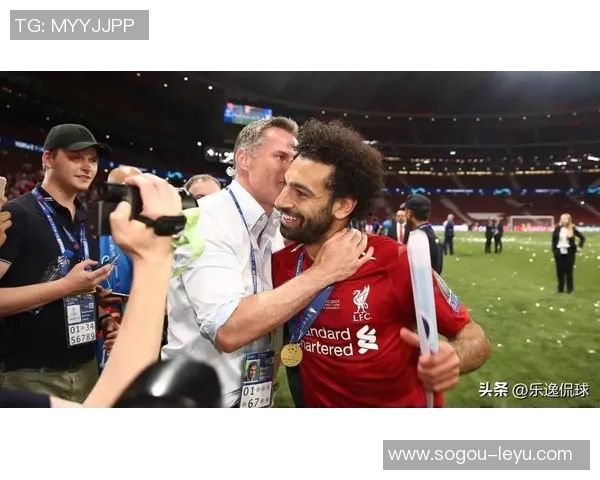 卡拉格批评萨拉赫反遭调侃腿脚不灵活引发热议 卡拉格批评萨拉赫反遭调侃腿脚不灵活引发热议